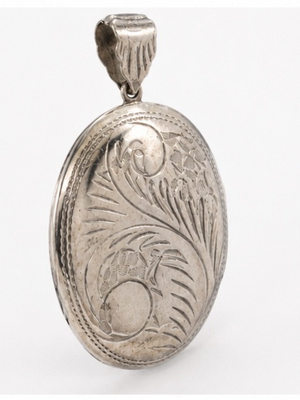 Vintage Sterling Silver Floral Engraved Oval Locket Pendant